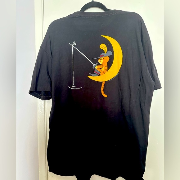 PUSS IN BOOTS UNISEX CREW SHIRT SIZE XL - Picture 5 of 6